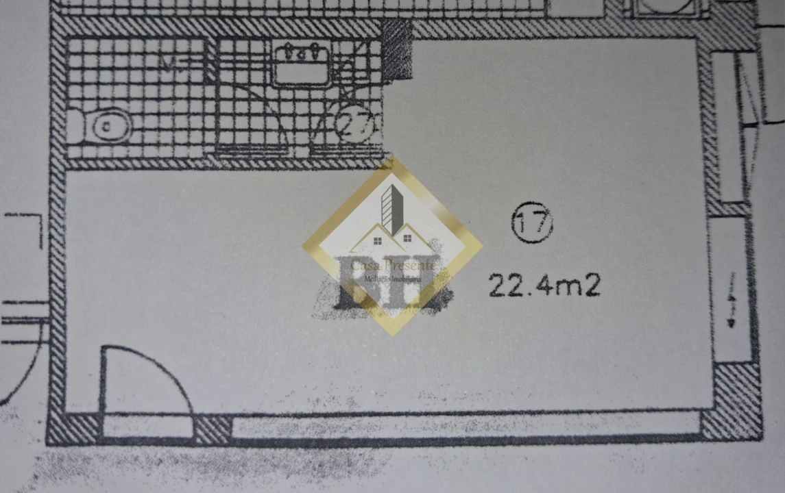 Loja para Arrendamento em Vilar de Andorinho Foto 10