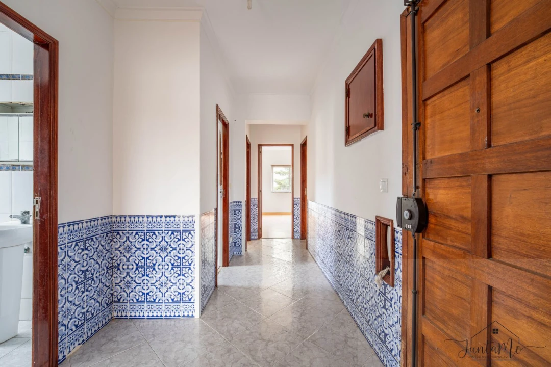 Apartamento T3 para Venda em Rio de Mouro Foto 3