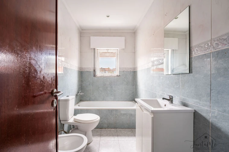 Apartamento T3 para Venda em Rio de Mouro Foto 23