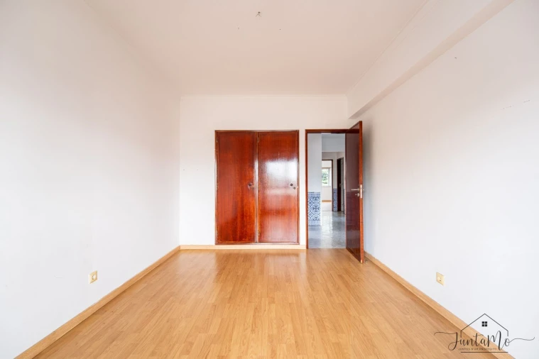 Apartamento T3 para Venda em Rio de Mouro Foto 12