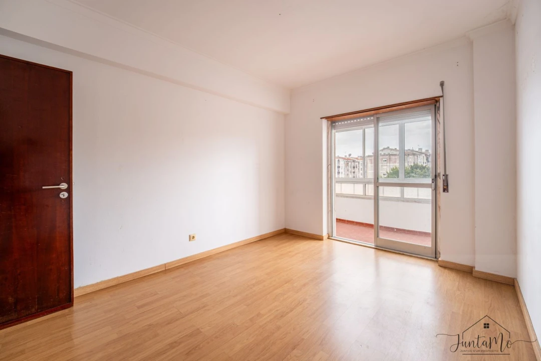 Apartamento T3 para Venda em Rio de Mouro Foto 11
