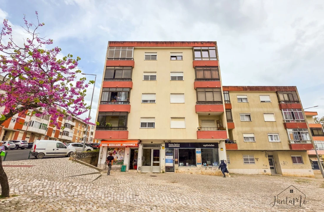 Apartamento T3 para Venda em Rio de Mouro Foto 34