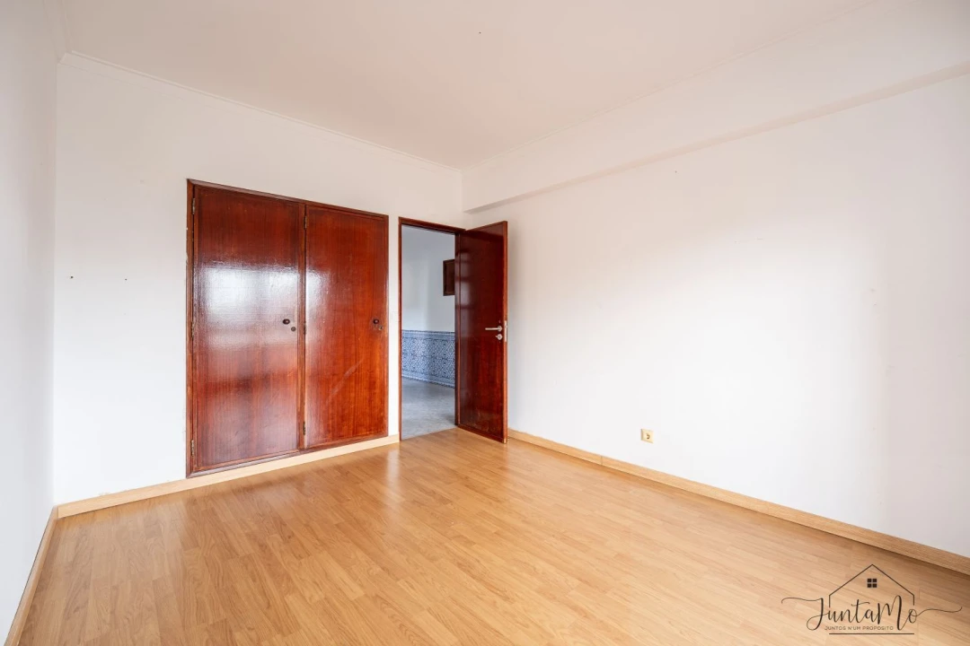 Apartamento T3 para Venda em Rio de Mouro Foto 13