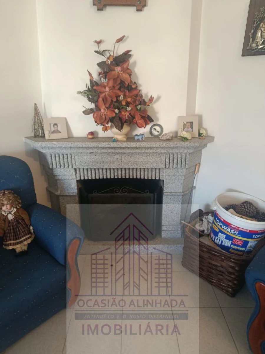 Apartamento T2 para Venda em Nogueira do Cravo Foto 23