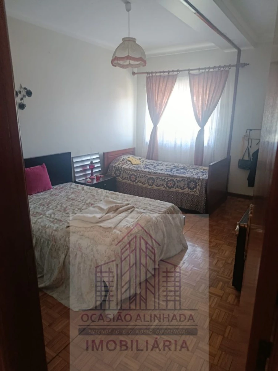 Apartamento T2 para Venda em Nogueira do Cravo Foto 10