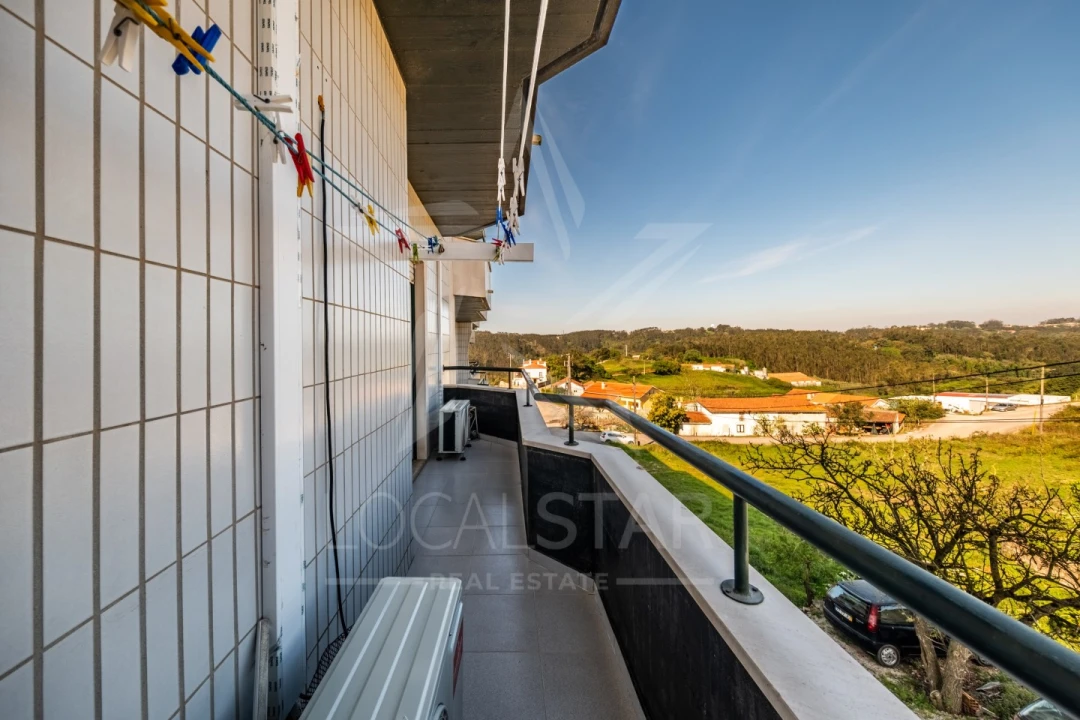 Apartamento T3 para Venda em Turquel Foto 11