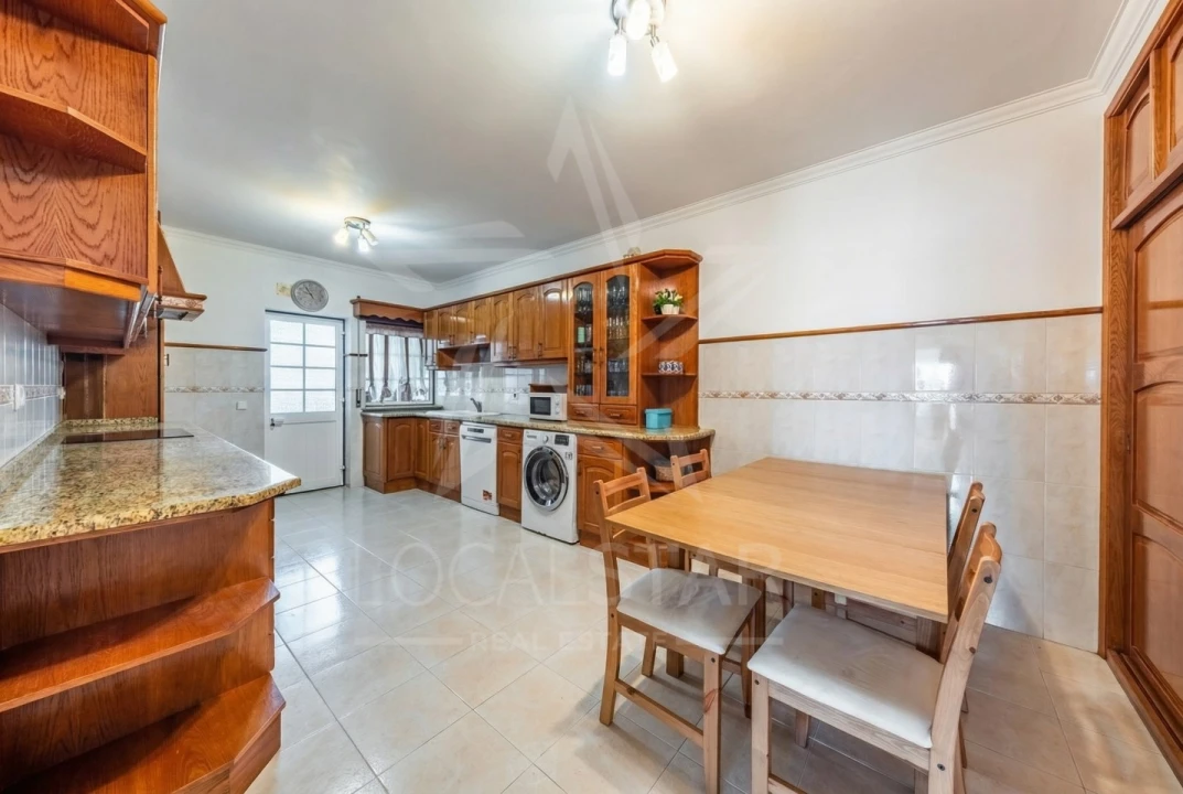 Apartamento T3 para Venda em Turquel Foto 19