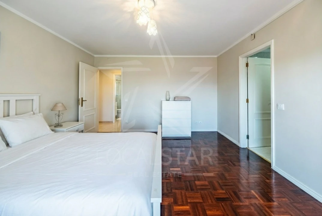 Apartamento T3 para Venda em Turquel Foto 25