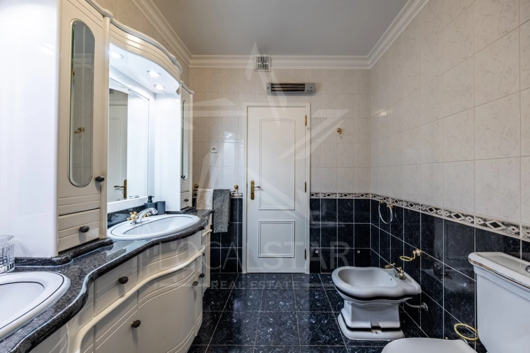 Apartamento T3 para Venda em Turquel Foto 40