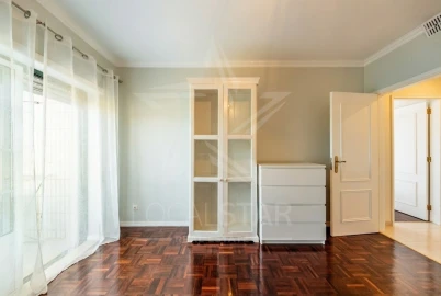 Apartamento T3 para Venda em Turquel