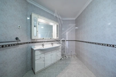 Apartamento T3 para Venda em Turquel