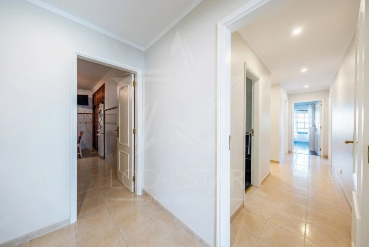 Apartamento T3 para Venda em Turquel Foto 23