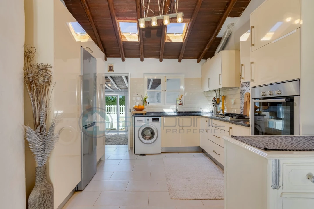 Moradia T2 para Venda em Luz Foto 3