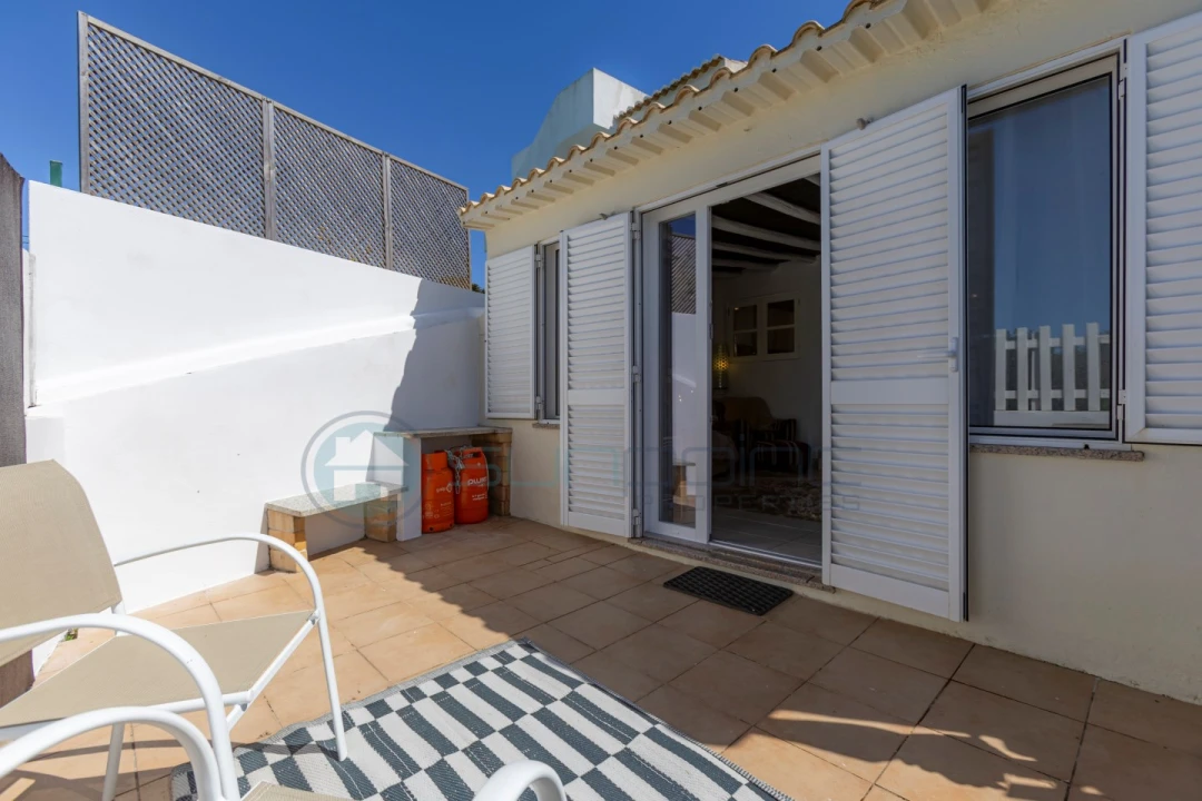 Moradia T2 para Venda em Luz Foto 9