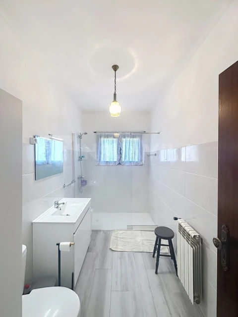 Moradia T6 para Venda em Moledo e Cristelo