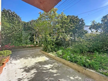 Moradia T6 para Venda em Moledo e Cristelo