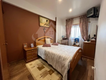 Apartamento T2 para Venda em Santa Iria de Azoia, São João da Talha e Bobadela