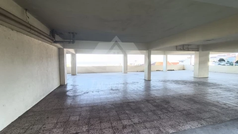 Apartamento T2 para Venda em Santa Iria de Azoia, São João da Talha e Bobadela