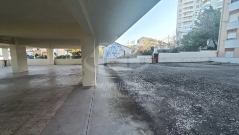 Apartamento T2 para Venda em Santa Iria de Azoia, São João da Talha e Bobadela