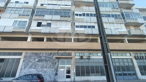 Apartamento T2 para Venda em Santa Iria de Azoia, São João da Talha e Bobadela