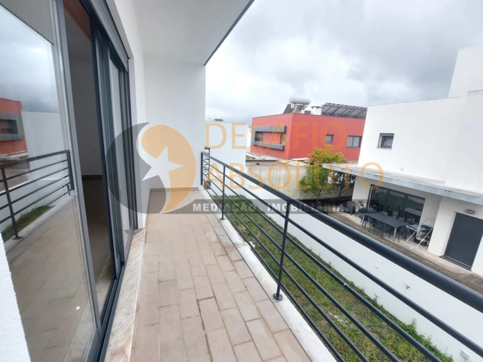 Moradia T5 para Venda em Laranjeiro e Feijó Foto 20