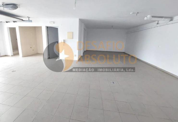 Moradia T5 para Venda em Laranjeiro e Feijó Foto 39