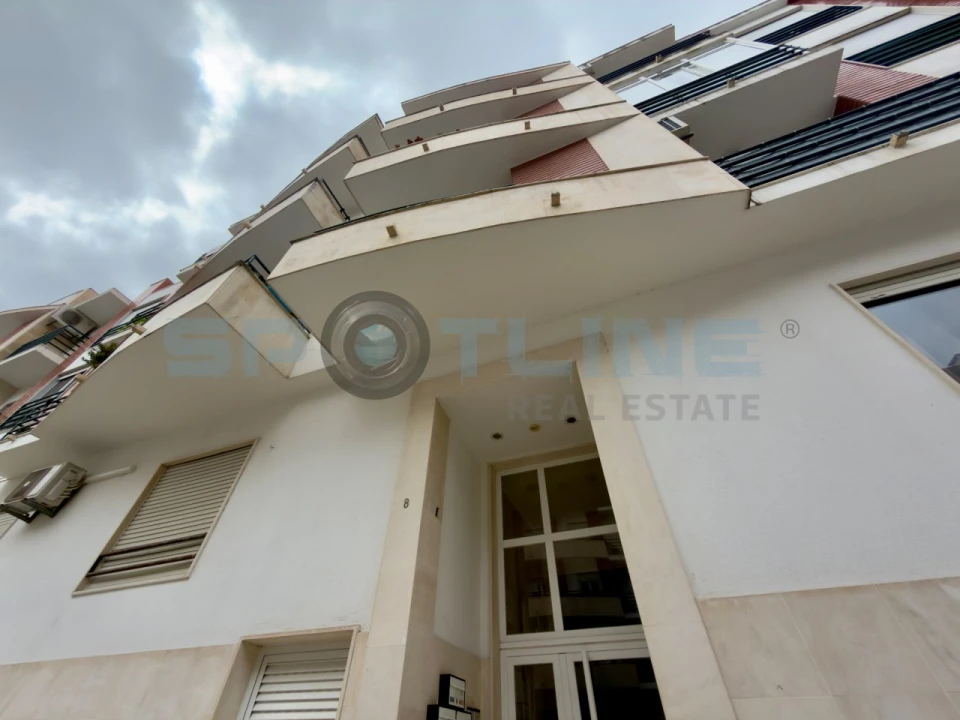 Apartamento T2 para Venda em Laranjeiro e Feijó Foto 1