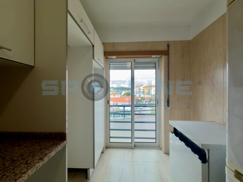 Apartamento T2 para Venda em Laranjeiro e Feijó Foto 21