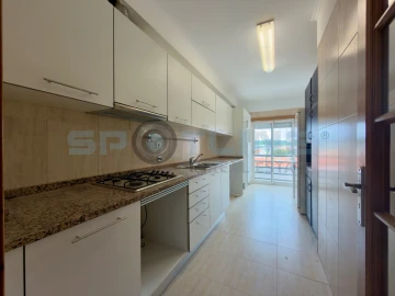 Apartamento T2 para Venda em Laranjeiro e Feijó