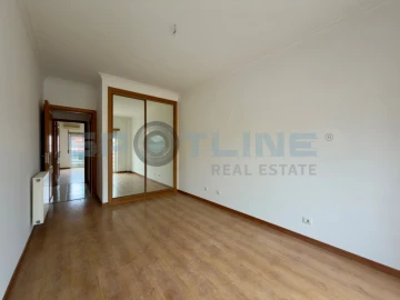 Apartamento T2 para Venda em Laranjeiro e Feijó