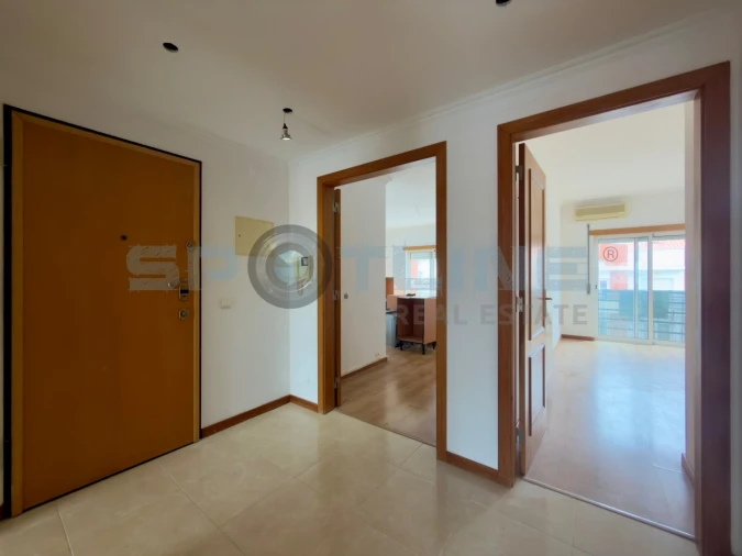 Apartamento T2 para Venda em Laranjeiro e Feijó Foto 12