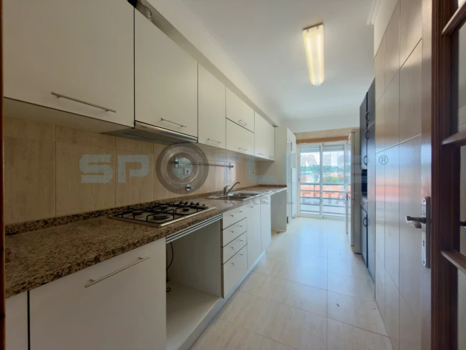 Apartamento T2 para Venda em Laranjeiro e Feijó Foto 16