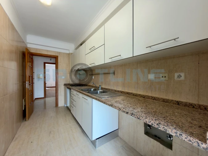 Apartamento T2 para Venda em Laranjeiro e Feijó Foto 17