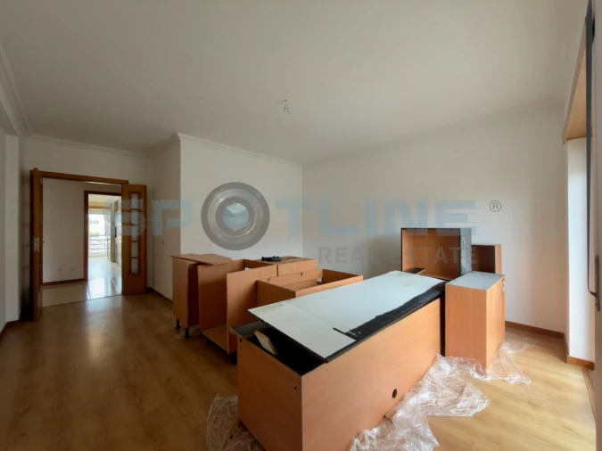 Apartamento T2 para Venda em Laranjeiro e Feijó Foto 25