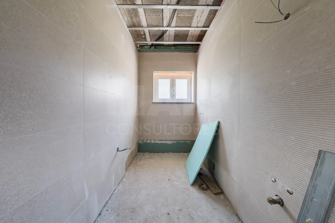 Moradia T3 para Venda em Alguber Foto 6