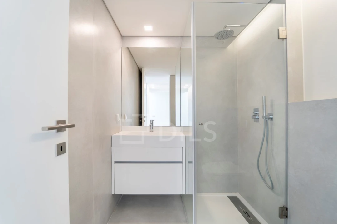 Moradia T4 para Venda em Aldoar, Foz do Douro e Nevogilde Foto 11