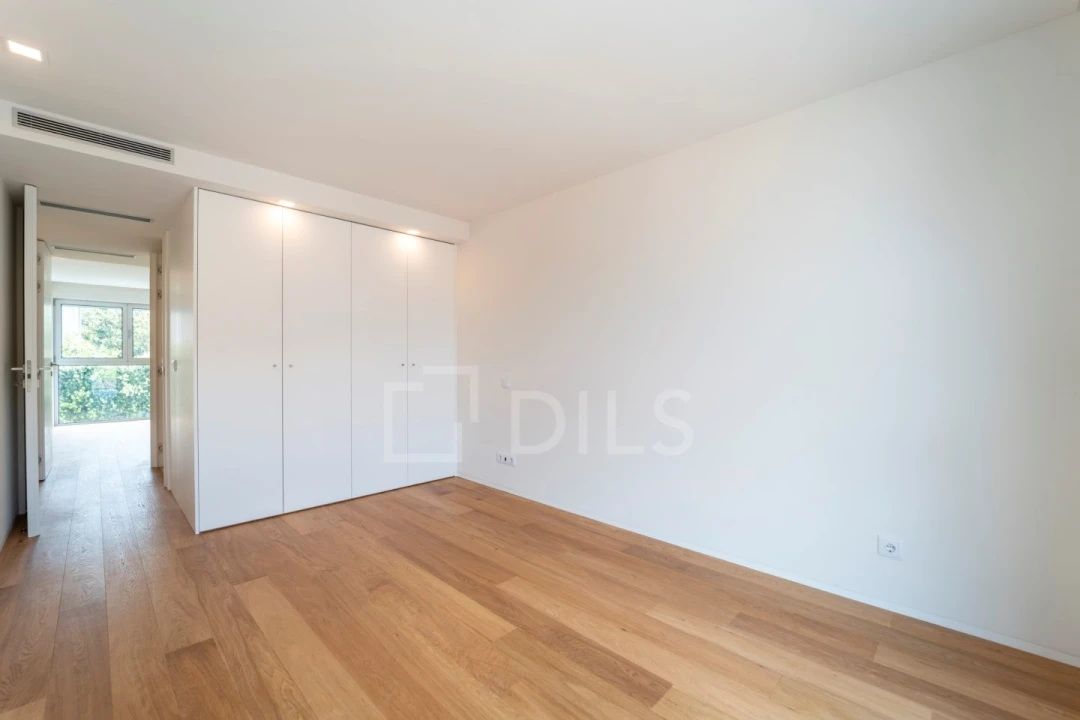 Moradia T4 para Venda em Aldoar, Foz do Douro e Nevogilde Foto 13