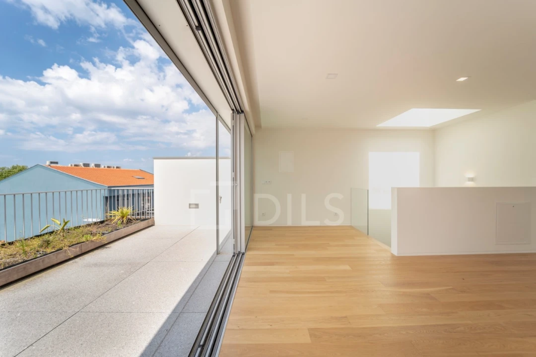 Moradia T4 para Venda em Aldoar, Foz do Douro e Nevogilde Foto 31