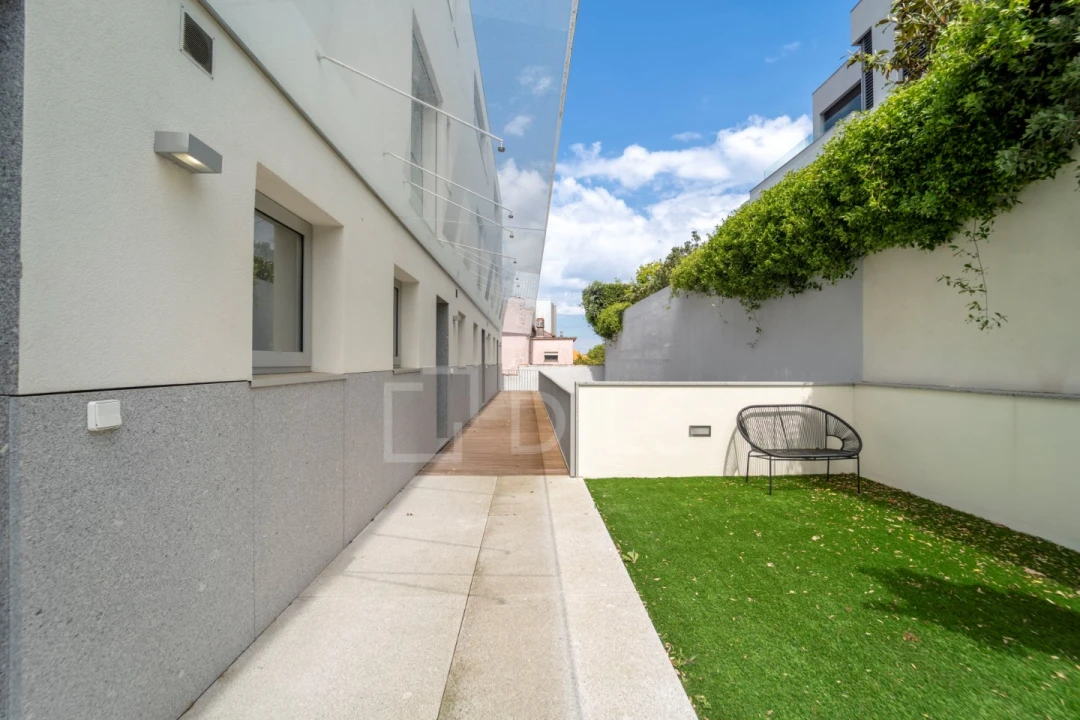 Moradia T4 para Venda em Aldoar, Foz do Douro e Nevogilde Foto 40