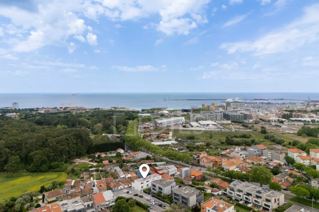 Moradia T4 para Venda em Aldoar, Foz do Douro e Nevogilde Foto 32