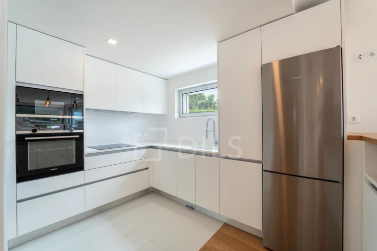 Moradia T4 para Venda em Aldoar, Foz do Douro e Nevogilde Foto 15