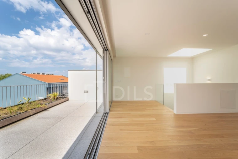 Moradia T4 para Venda em Aldoar, Foz do Douro e Nevogilde Foto 31