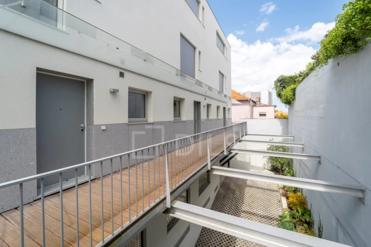 Moradia T4 para Venda em Aldoar, Foz do Douro e Nevogilde Foto 36