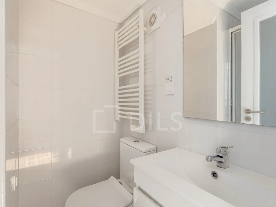 Apartamento T1 para Venda em Misericórdia Foto 23