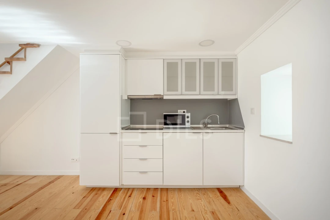 Apartamento T1 para Venda em Misericórdia Foto 3