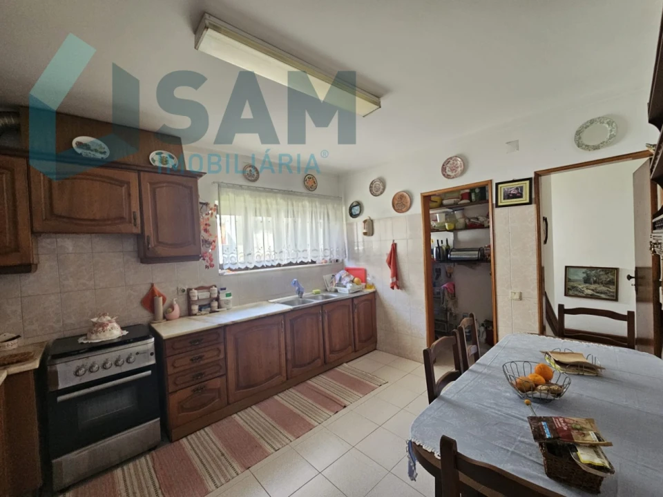 Moradia T2 para Venda em Santa Maria, São Pedro e Matacães Foto 7