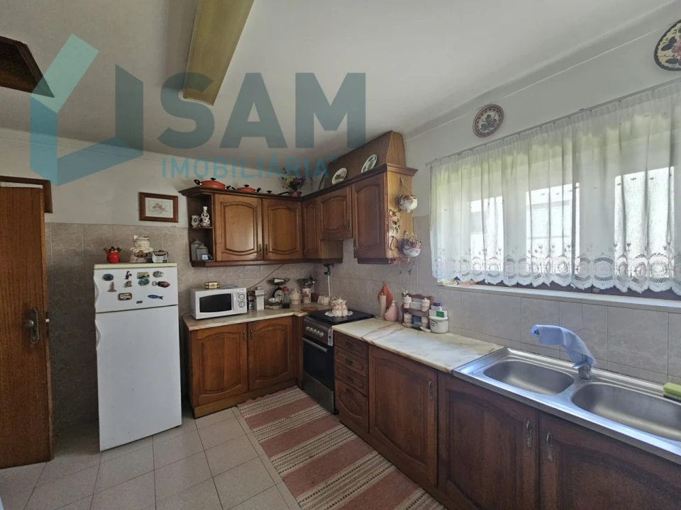 Moradia T2 para Venda em Santa Maria, São Pedro e Matacães Foto 8