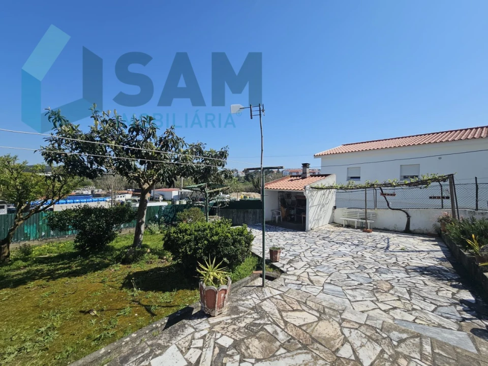 Moradia T2 para Venda em Santa Maria, São Pedro e Matacães Foto 23
