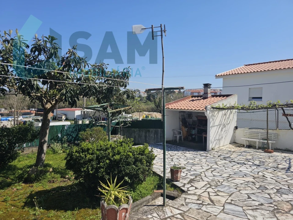 Moradia T2 para Venda em Santa Maria, São Pedro e Matacães Foto 24