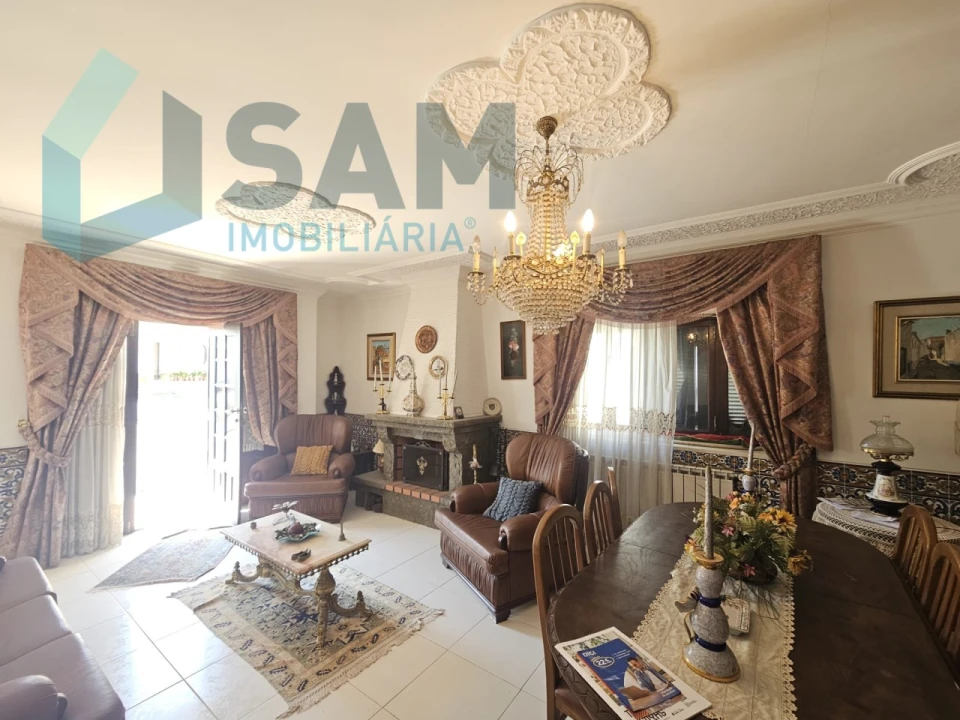 Moradia T2 para Venda em Santa Maria, São Pedro e Matacães Foto 12